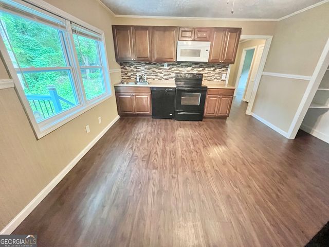 4415 Oak Street B, Oakwood, GA 30566