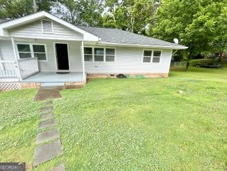 4415 Oak Street B, Oakwood, GA 30566