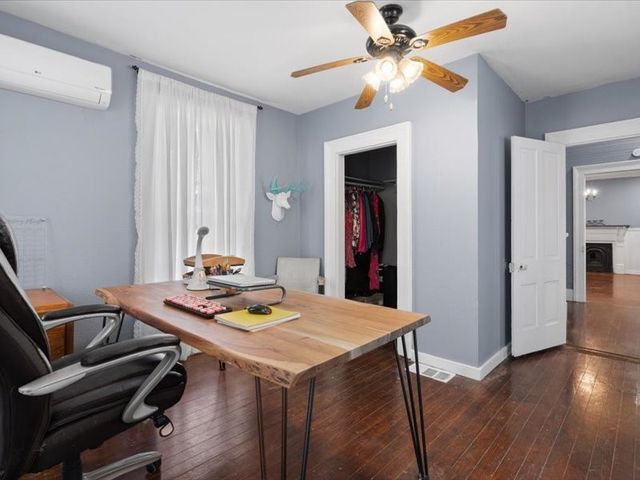 809 E Adams Street, Itasca, TX 76055