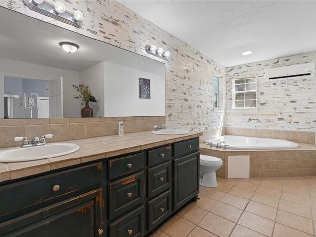 809 E Adams Street, Itasca, TX 76055