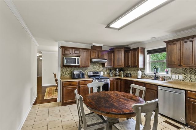 6700 Barnes Settlement, Northport, AL 35473