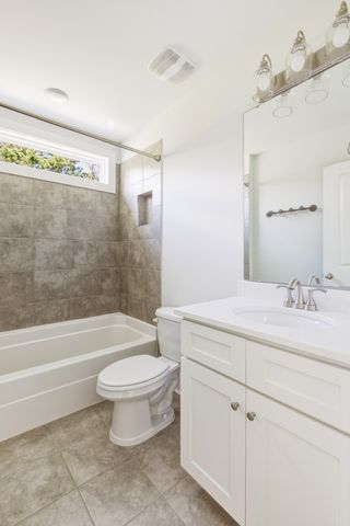550 Fleming Road, Charleston, SC 29412