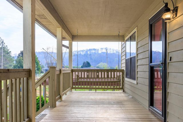 749 Riverbend Trail NE, Charleston, TN 37310