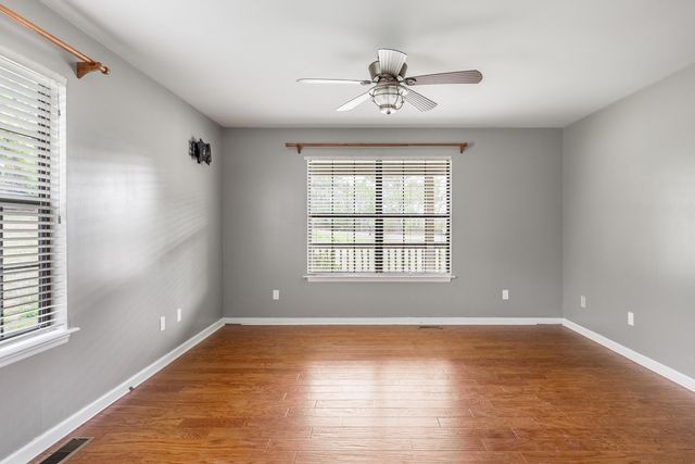 749 Riverbend Trail NE, Charleston, TN 37310