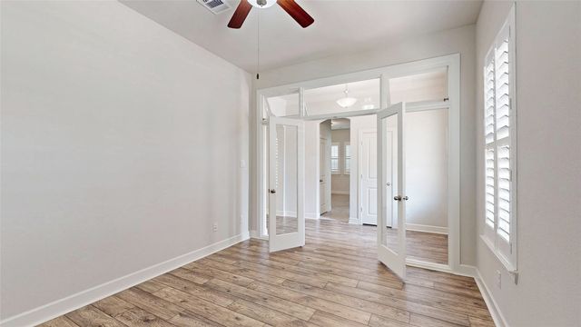 4502 Sapphire Falls Way, Arlington, TX 76005