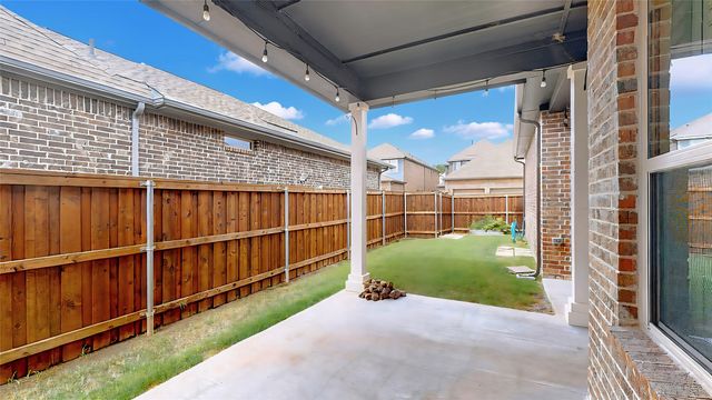 4502 Sapphire Falls Way, Arlington, TX 76005