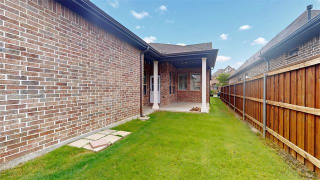 4502 Sapphire Falls Way, Arlington, TX 76005