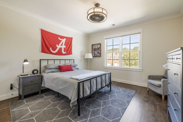 1000 Chapel Lake Cir, Franklin, TN 37069