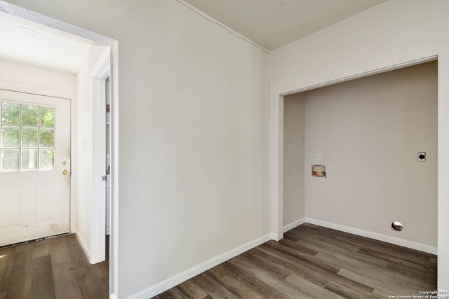 718 E Highland, San Antonio, TX 78210