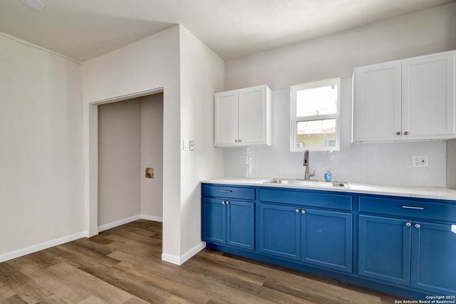 718 E Highland, San Antonio, TX 78210