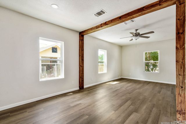 718 E Highland, San Antonio, TX 78210
