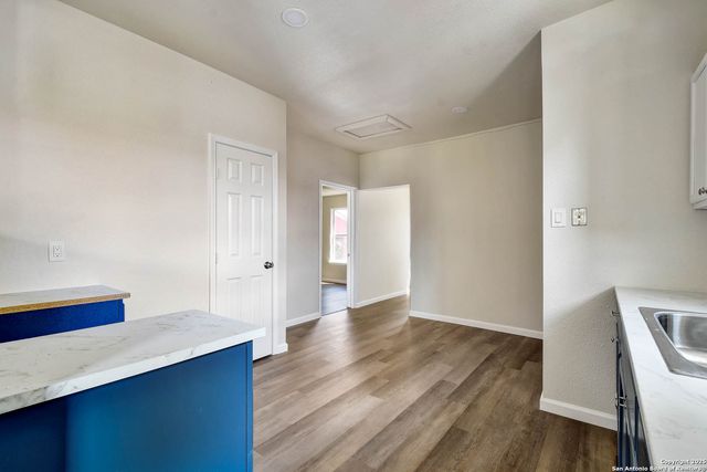 718 E Highland, San Antonio, TX 78210