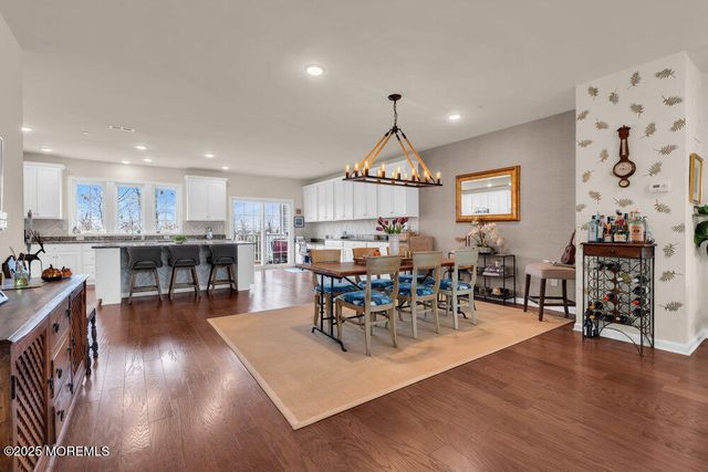 24 Lighthouse Pt Road, Highlands, NJ 07732