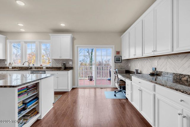 24 Lighthouse Pt Road, Highlands, NJ 07732