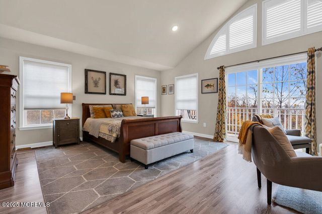 24 Lighthouse Pt Road, Highlands, NJ 07732