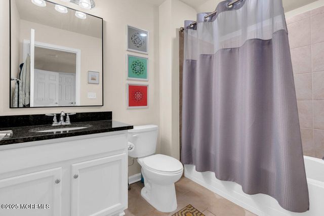 24 Lighthouse Pt Road, Highlands, NJ 07732