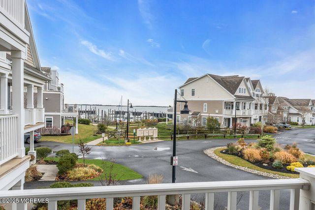 24 Lighthouse Pt Road, Highlands, NJ 07732