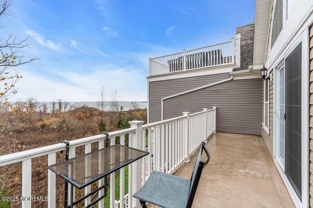 24 Lighthouse Pt Road, Highlands, NJ 07732