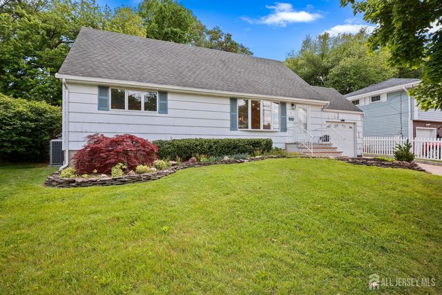 16 Venus Road, South Amboy, NJ 08879