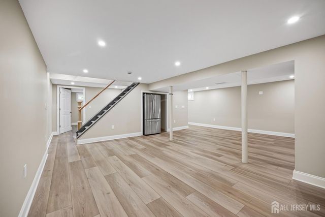 16 Venus Road, South Amboy, NJ 08879