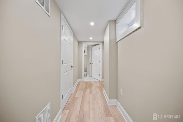 16 Venus Road, South Amboy, NJ 08879