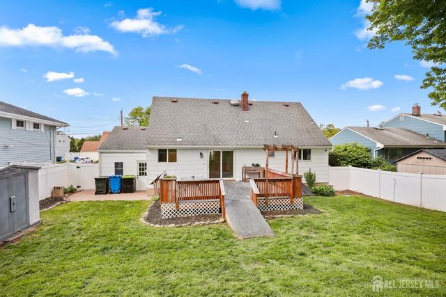 16 Venus Road, South Amboy, NJ 08879