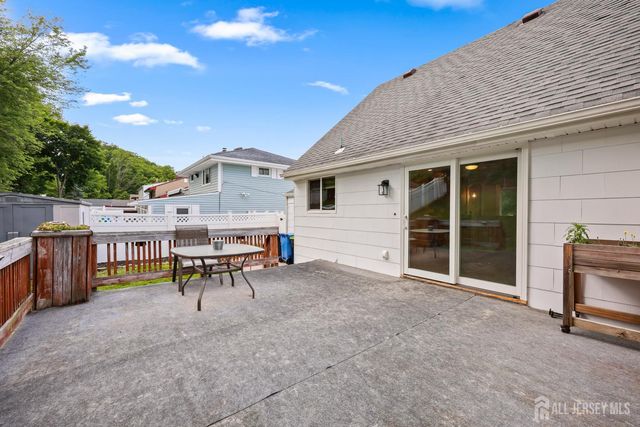 16 Venus Road, South Amboy, NJ 08879