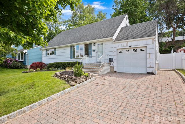 16 Venus Road, South Amboy, NJ 08879