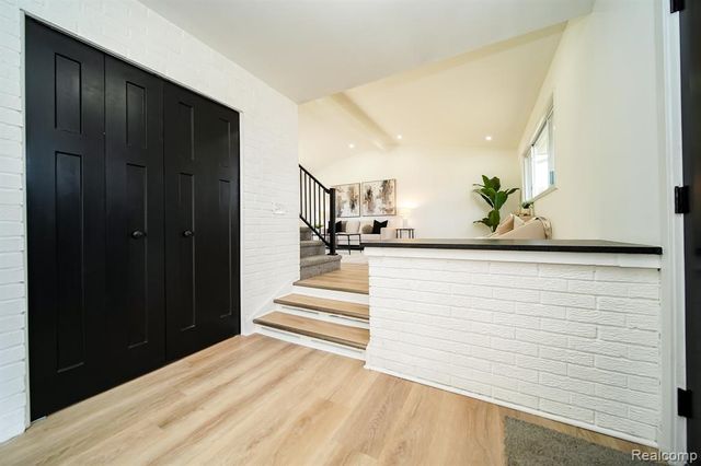 19327 Hardy Street, Livonia, MI 48152