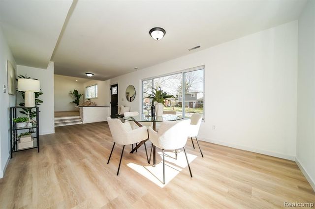 19327 Hardy Street, Livonia, MI 48152