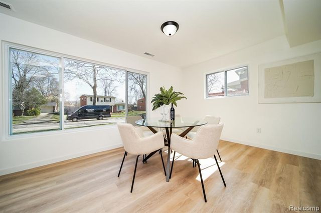 19327 Hardy Street, Livonia, MI 48152