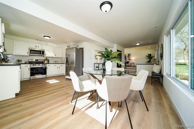 19327 Hardy Street, Livonia, MI 48152