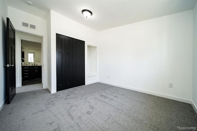 19327 Hardy Street, Livonia, MI 48152