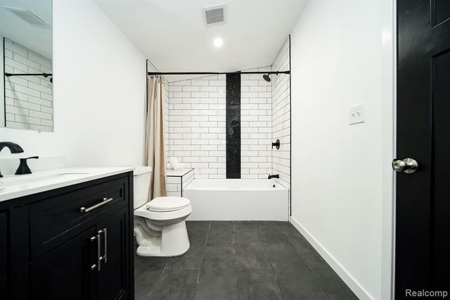 19327 Hardy Street, Livonia, MI 48152