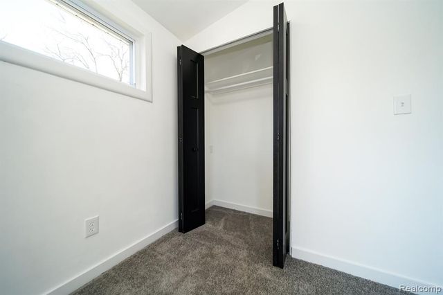 19327 Hardy Street, Livonia, MI 48152