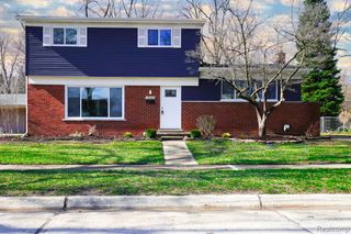 19327 Hardy Street, Livonia, MI 48152