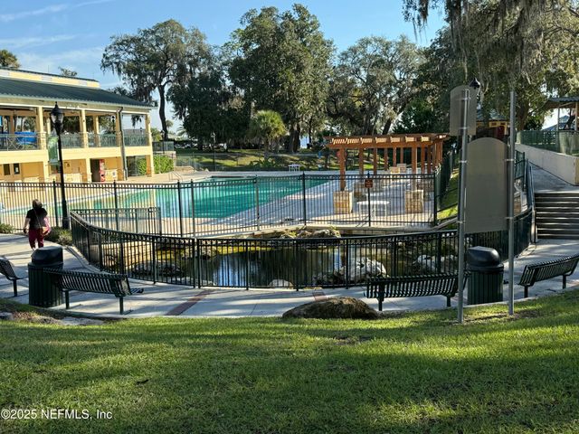 2113 STATE ROAD 16 W, Green Cove Springs, FL 32043