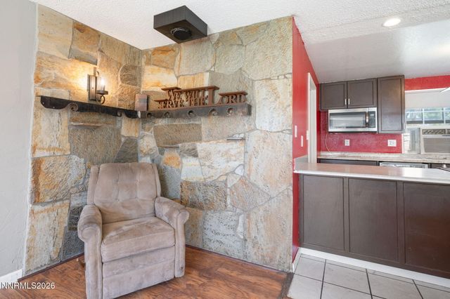 3590 Siskin Lane, Reno, NV 89508