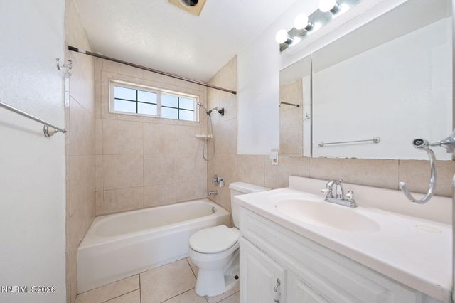 3590 Siskin Lane, Reno, NV 89508