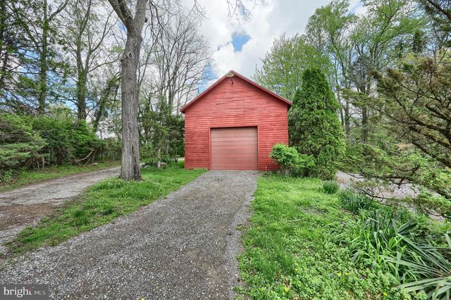 1974 YINGLING DR, Spring Grove, PA 17362