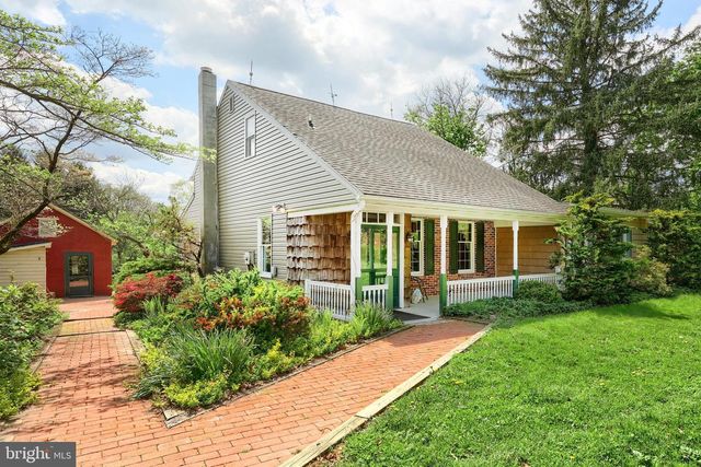 1974 YINGLING DR, Spring Grove, PA 17362