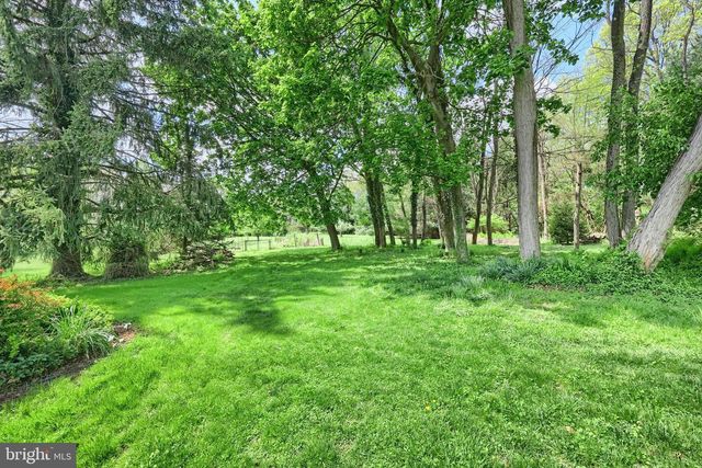 1974 YINGLING DR, Spring Grove, PA 17362