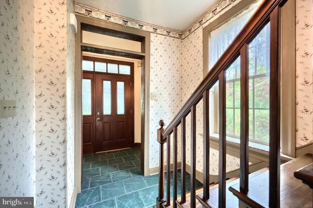 1974 YINGLING DR, Spring Grove, PA 17362
