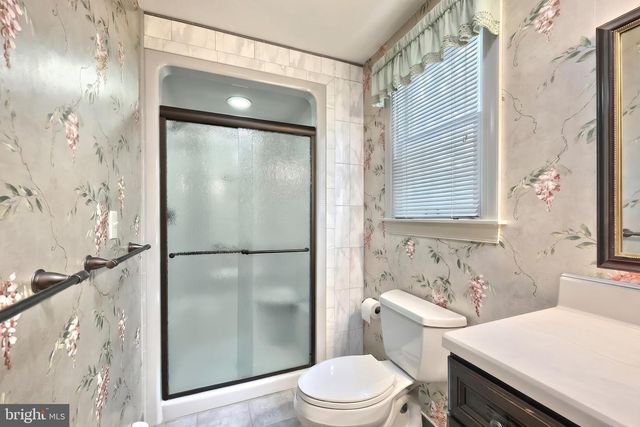 1974 YINGLING DR, Spring Grove, PA 17362