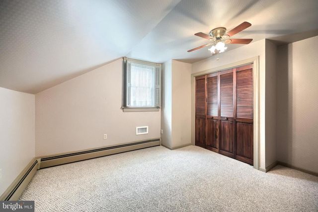 1974 YINGLING DR, Spring Grove, PA 17362