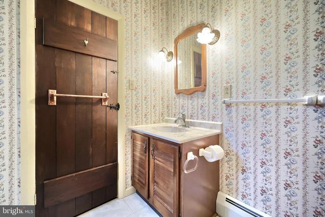 1974 YINGLING DR, Spring Grove, PA 17362