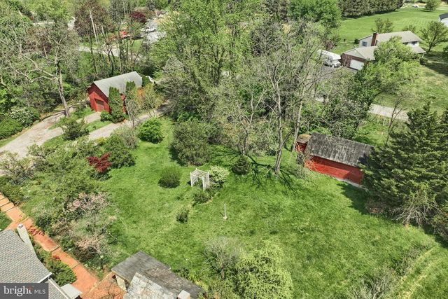 1974 YINGLING DR, Spring Grove, PA 17362