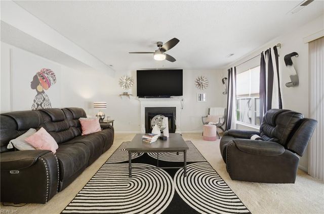 2794 Butternut DR, Hampton, VA 23666