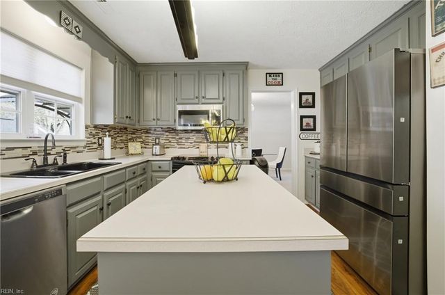 2794 Butternut DR, Hampton, VA 23666