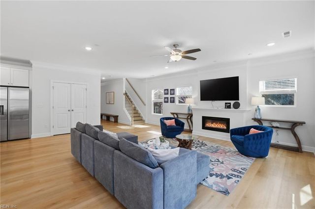 2701 Pleasant AVE, Norfolk, VA 23518